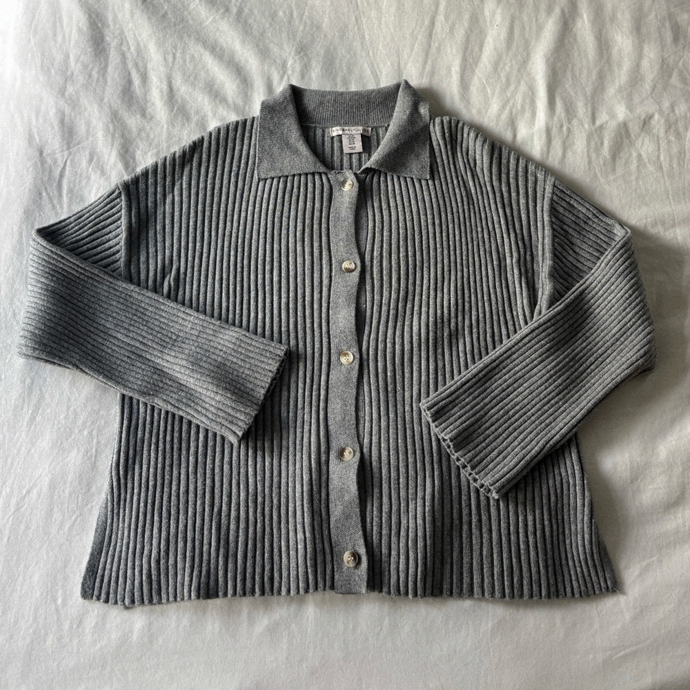 Grey Ribbed Collared Cardigan